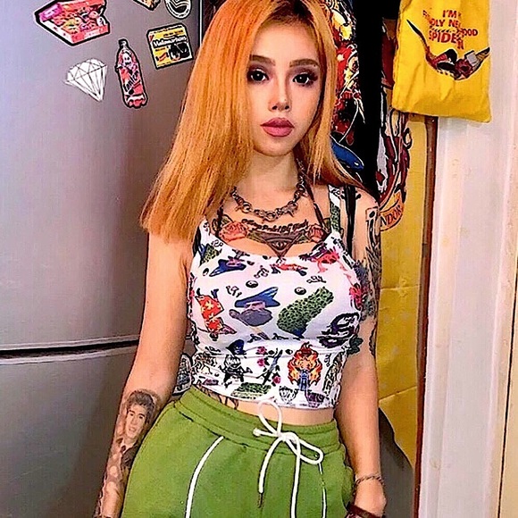 White trippy print spaghetti strap tank top🐲🔥🐅🦚🗡 - Picture 12 of 12